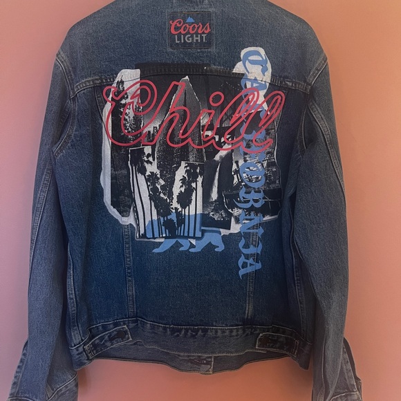 Levi’s x Coors Light Denim Jean Jacket. Unisex. Large. Custom California Chill. - Picture 2 of 8